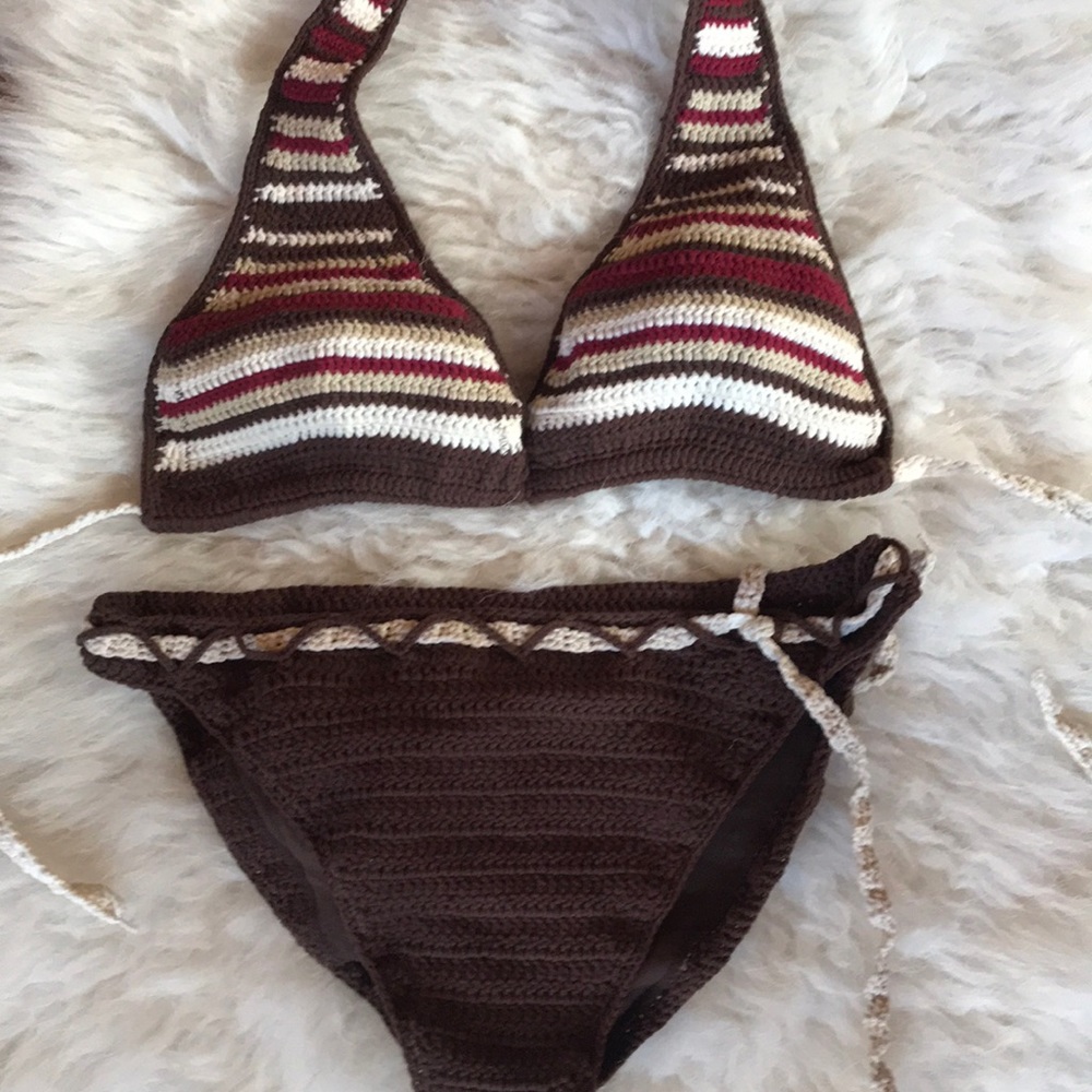 Billabong crochet knit bikini NWOT 👙